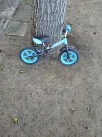 Rowerek biegowy niebieski