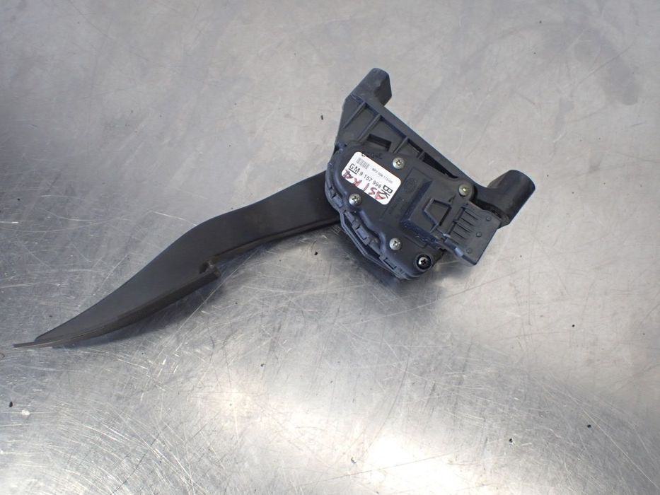 PEDAŁ GAZU OPEL ASTRA H 1.7CDTI 9157998