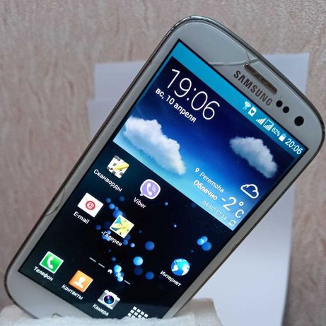 Samsung Galaxy S3 (I9300I), 4 ядра/16+1ГБ/2 сим/2 камеры/3G+GPS