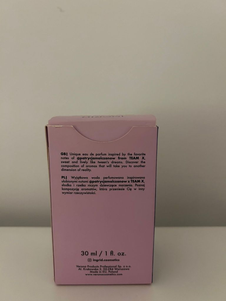 Team X Patrycja Mołczanow perfumy .
