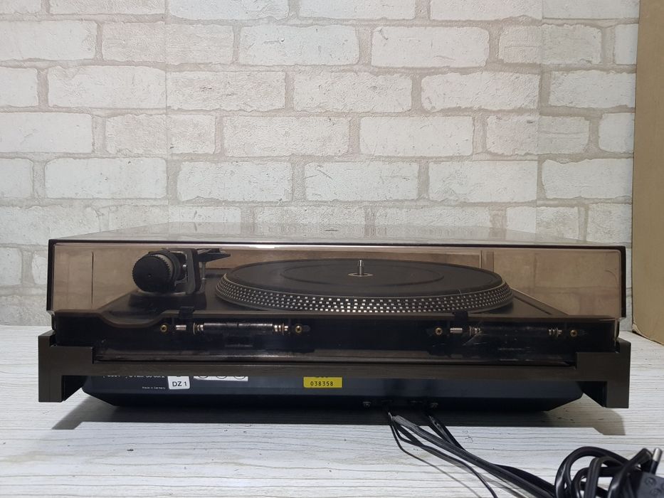 Прямий привід! Вініловий/виниловый проигрыватель Dual CS 606