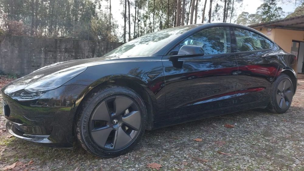 Tesla Model 3 Tração Traseira