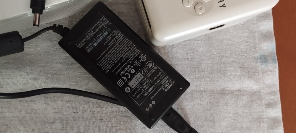 Drukarka do zdjęć Canon wraz z papierem fotograficznym