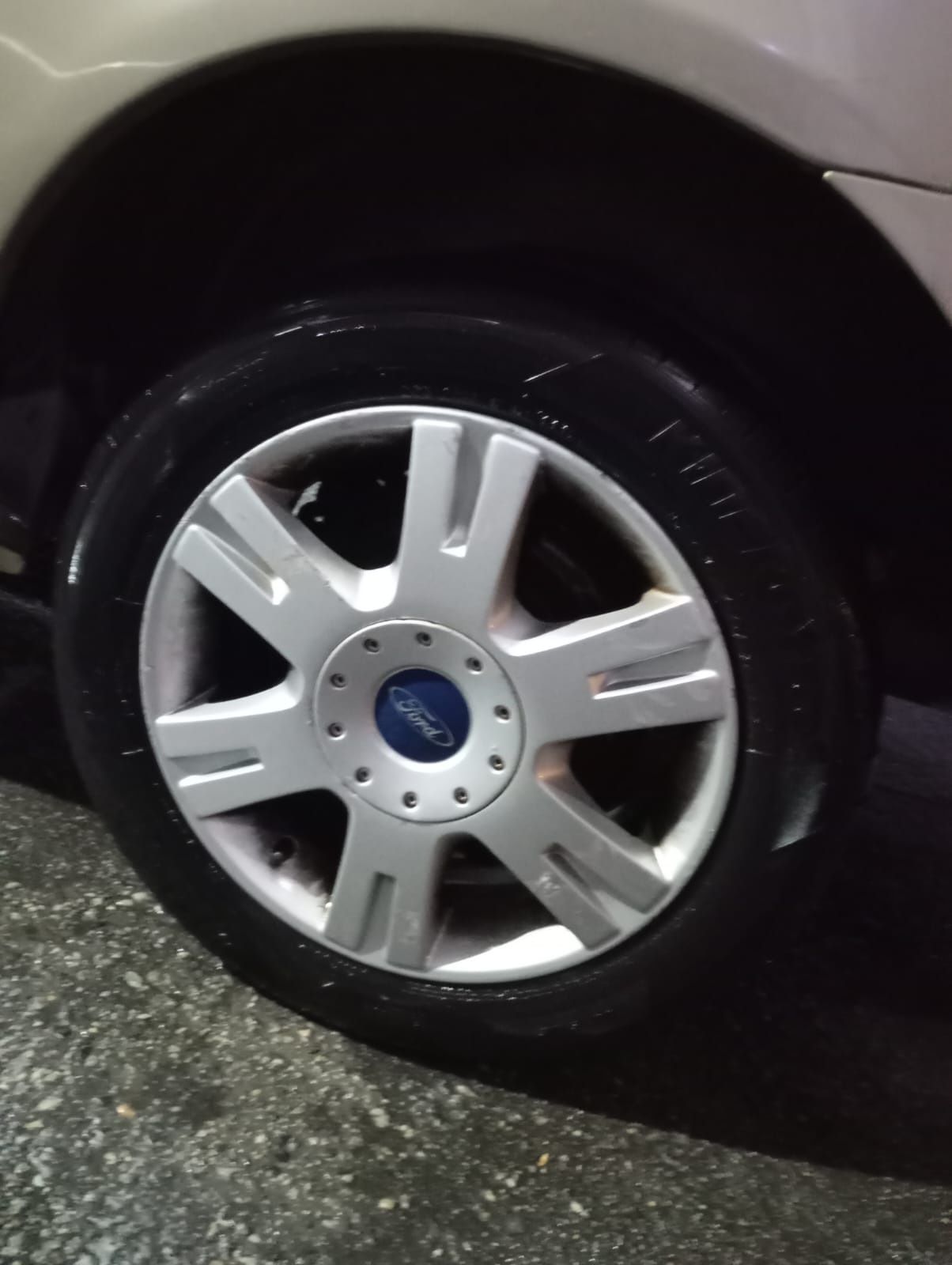 Ford Galaxy PD130