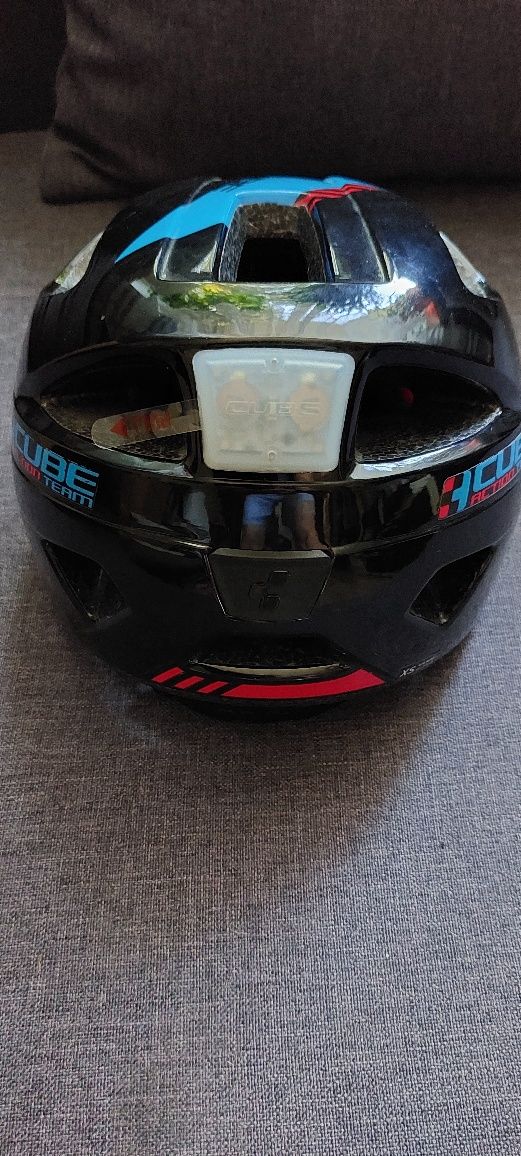 Kask rowerowy dla dziecka CUBE