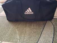Torba podróżna Adidas w stanie idealnym