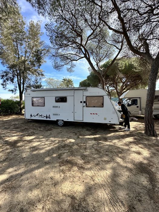 Caravana Pluma 530