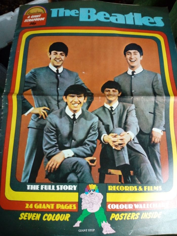 Beatles - giant scrapbook A3, com posters