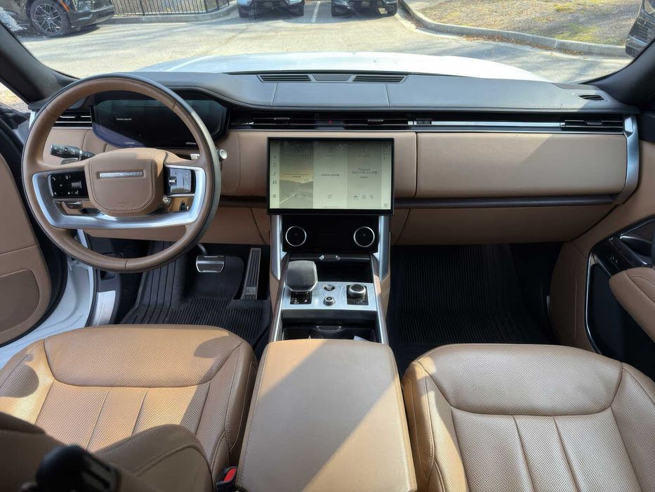 Land Rover Range Rover P530 SE      2023