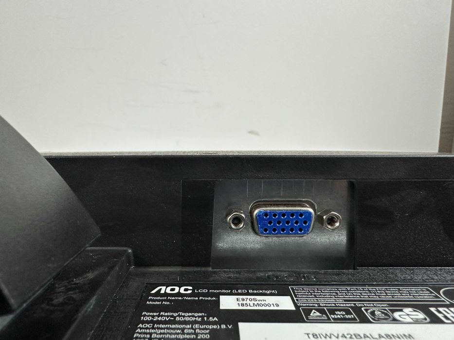 Okno na świat Monitor AOC e970SWN 18,5" LED TN WXGA 1366x768