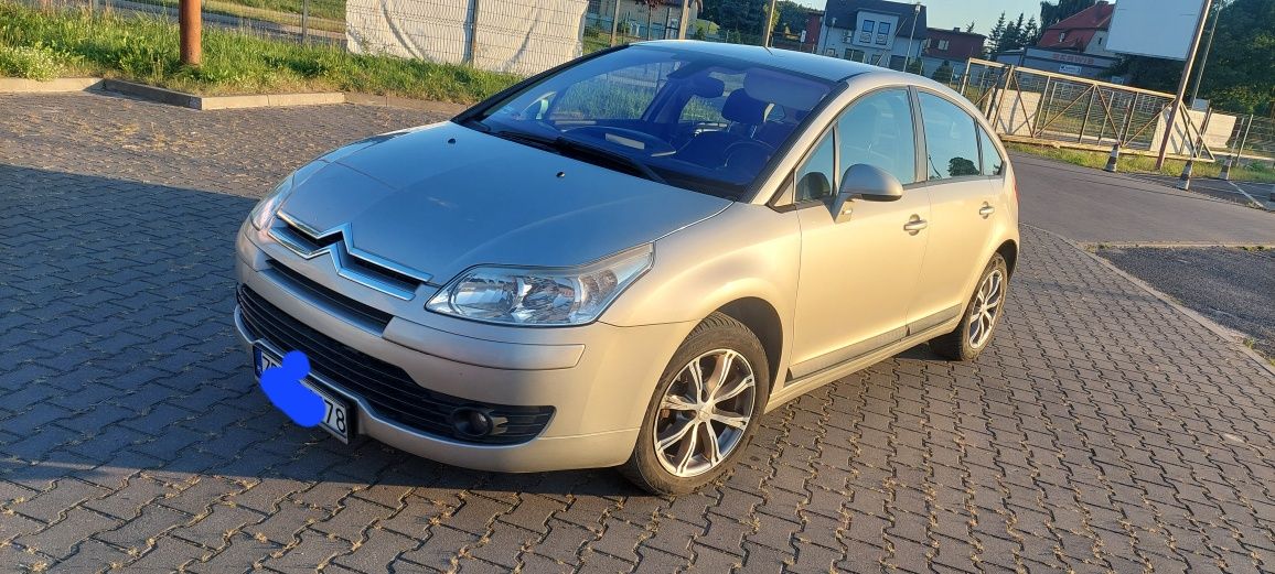 Citroen C4  1.6 benzyna  110 KM B.dobry stan Nowe tarcze i klocki