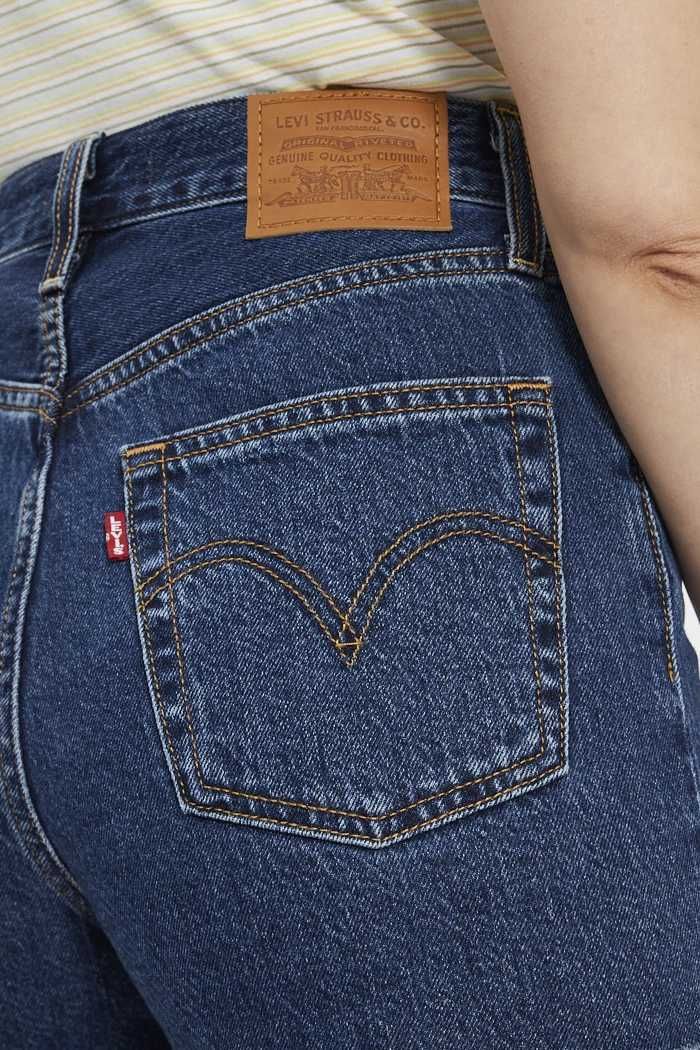 ЗНИЖКА Жіночі джинсові шорти Levi’s оригінал  розмір 23, 25