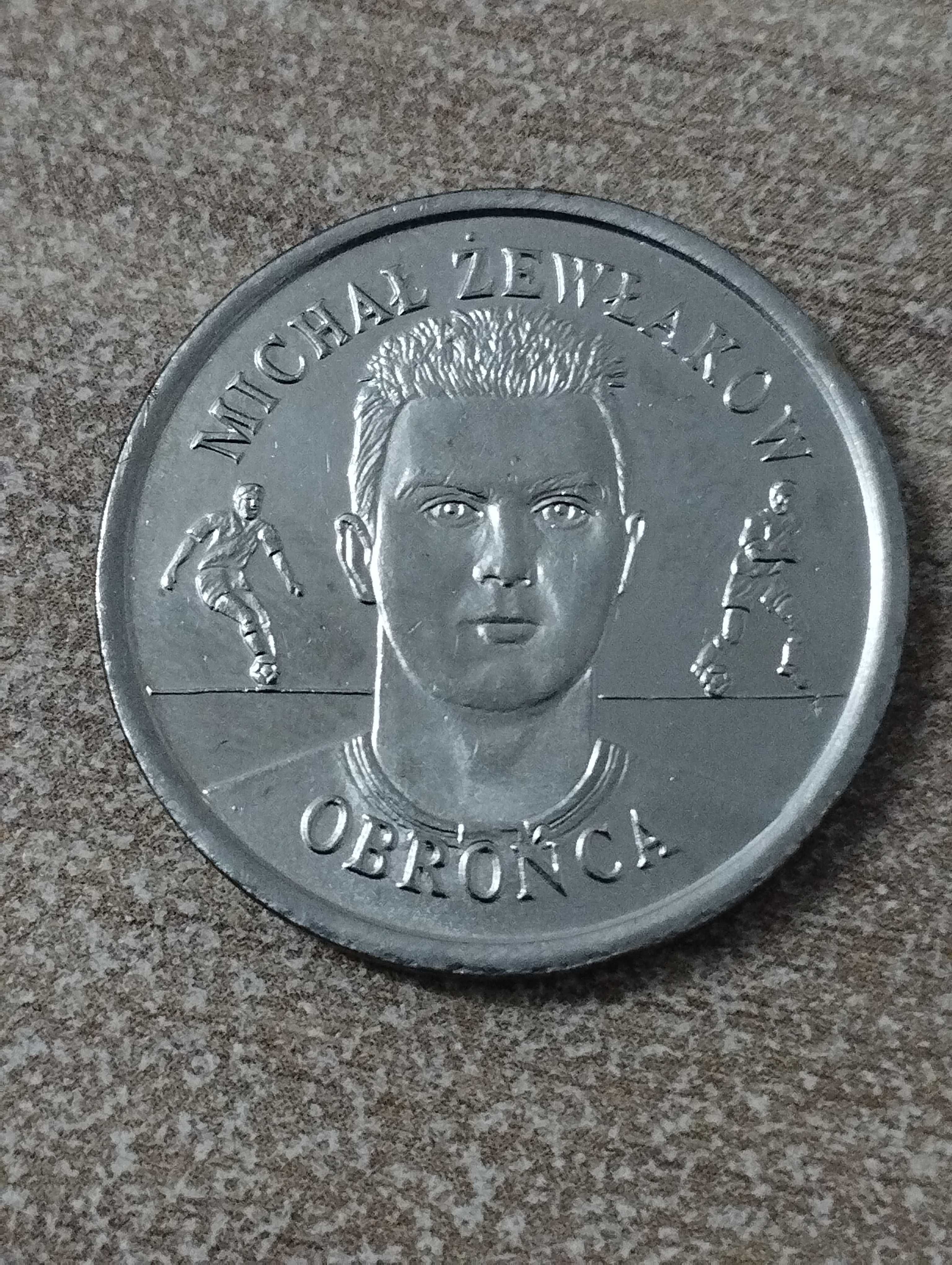 Zestaw 12-stu monet z piłkarzami Mistrzostw Świata z 2002 roku.