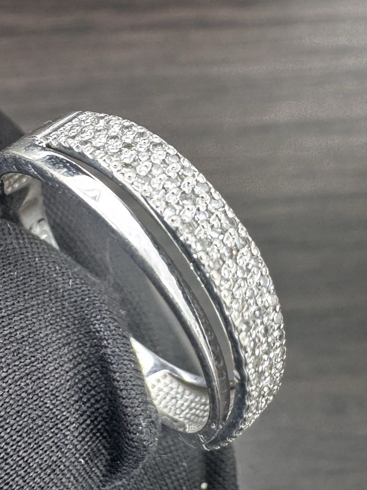 Суперовое золотое кольцо с бриллиантами 18р 0.12 ct
