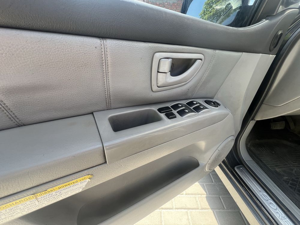 Продам КІА Sorento 2.5 Дизель на Автоматі