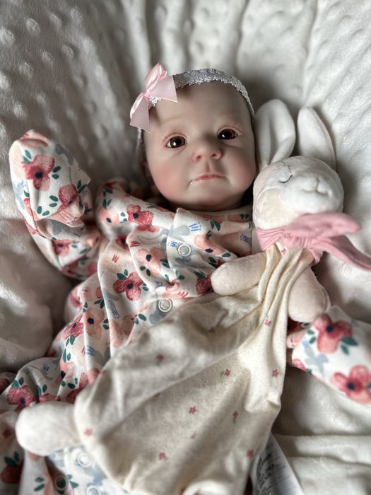 Bebé reborn olhos azuis ou castanhos por encomenda