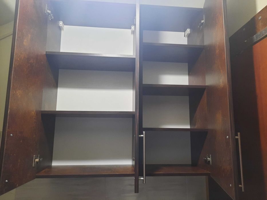 Нова кухня для офісного приміщення.