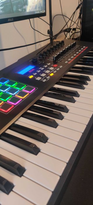 Teclado akai mpk 261