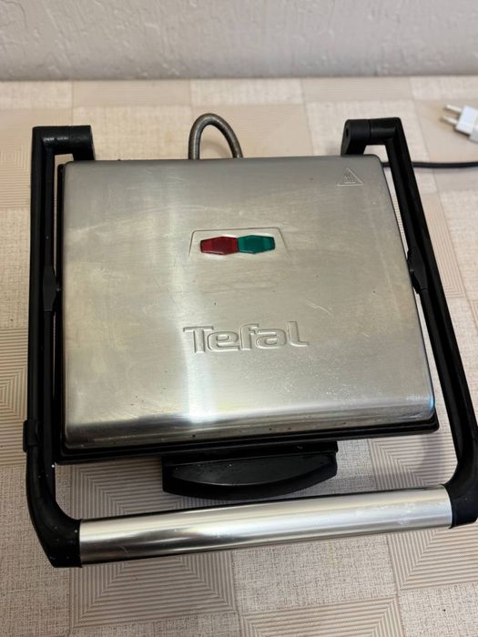 Продам електрогриль Tefal 2000W ,