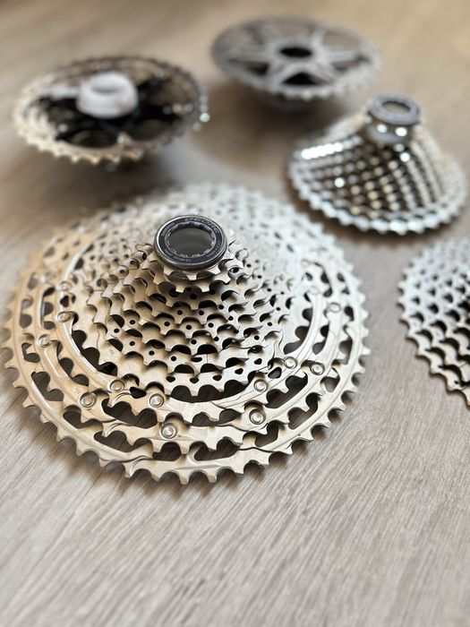 Нові касети Shimano Deore SLX M5100 М6100 HG700-11. 10зв. 11зв. 12зв.