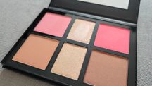 Paletka róży Avon Blush Glow róż + brązer