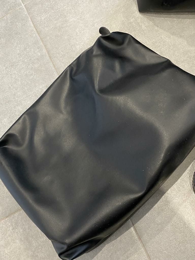 Sztywna czarna duża torebka do ręki/ na ramię