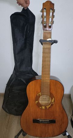 Sprzedam gitarę .