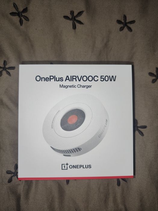 Na sprzedaż ładowarka OnePlus AIRVOOC 50W magnetic charger