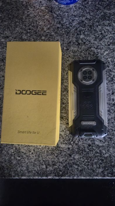 Vendo telemóvel tanque