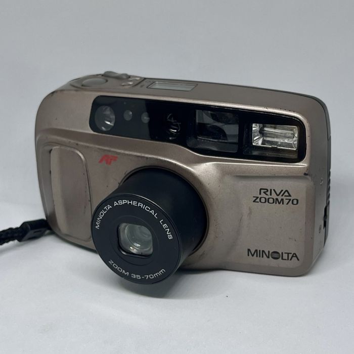 Máquina Fotográfica - MINOLTA AF RIVA ZOOM 70