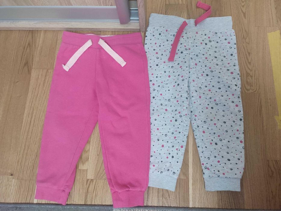 Zestaw cieplejszych dresów Lupilu 86/92 szare w kropki i różowe