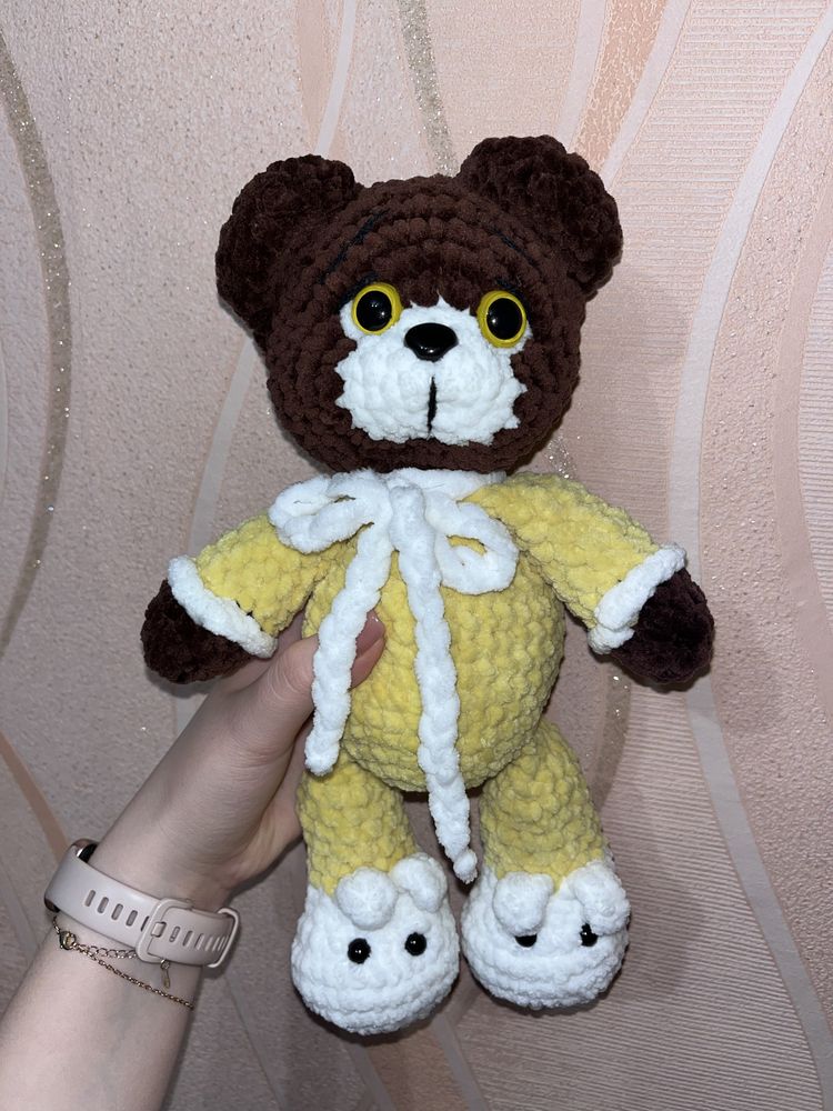 Ведмедик в костюмчику