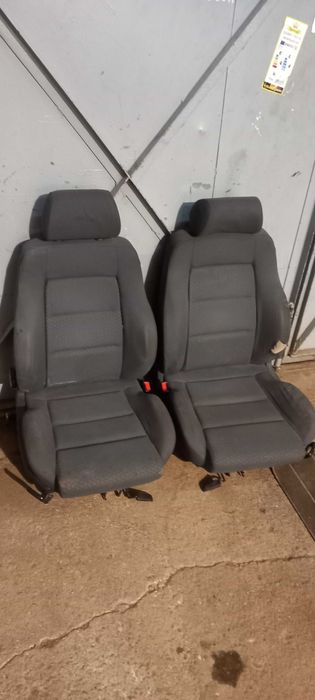 Fotele kubełki + kanapa tylna Audi A4 B5 przed liftem sedan kpl