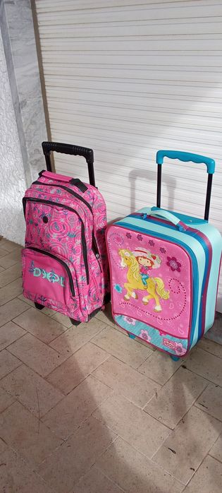 Mochilas Trolley. Bons Fechos. Anúncio 8 FOTOS.