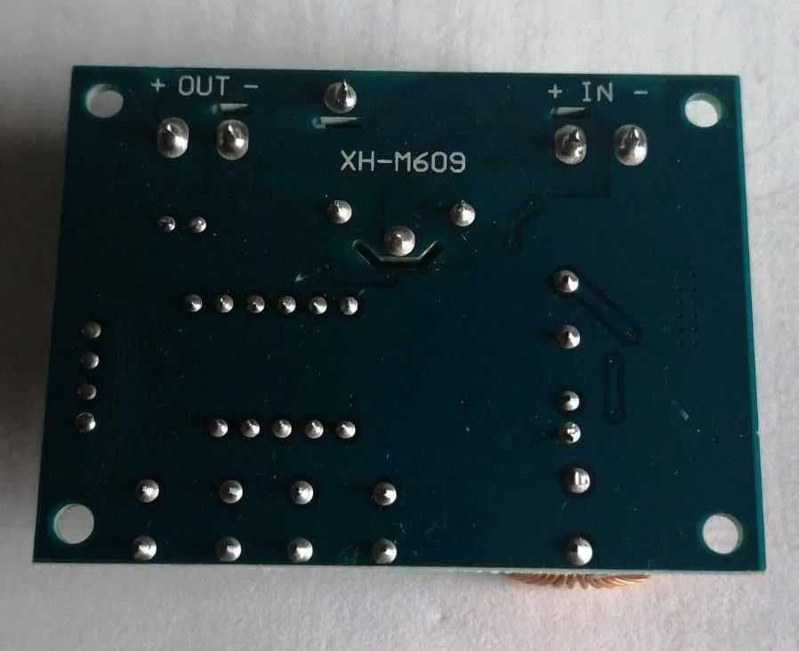 XH-M609 / HCW-M635 Контроллер модуль зарядка 12-36V защита от разряда