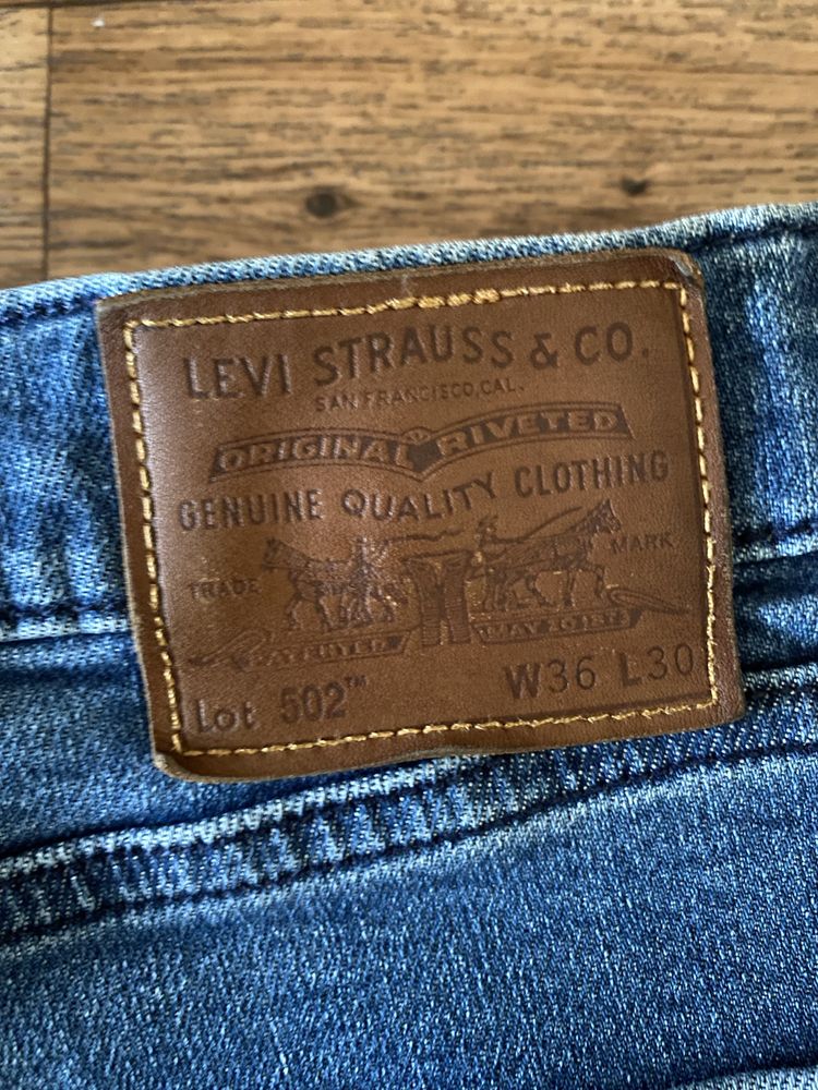 Джинсы Levis Premium (оригинал)