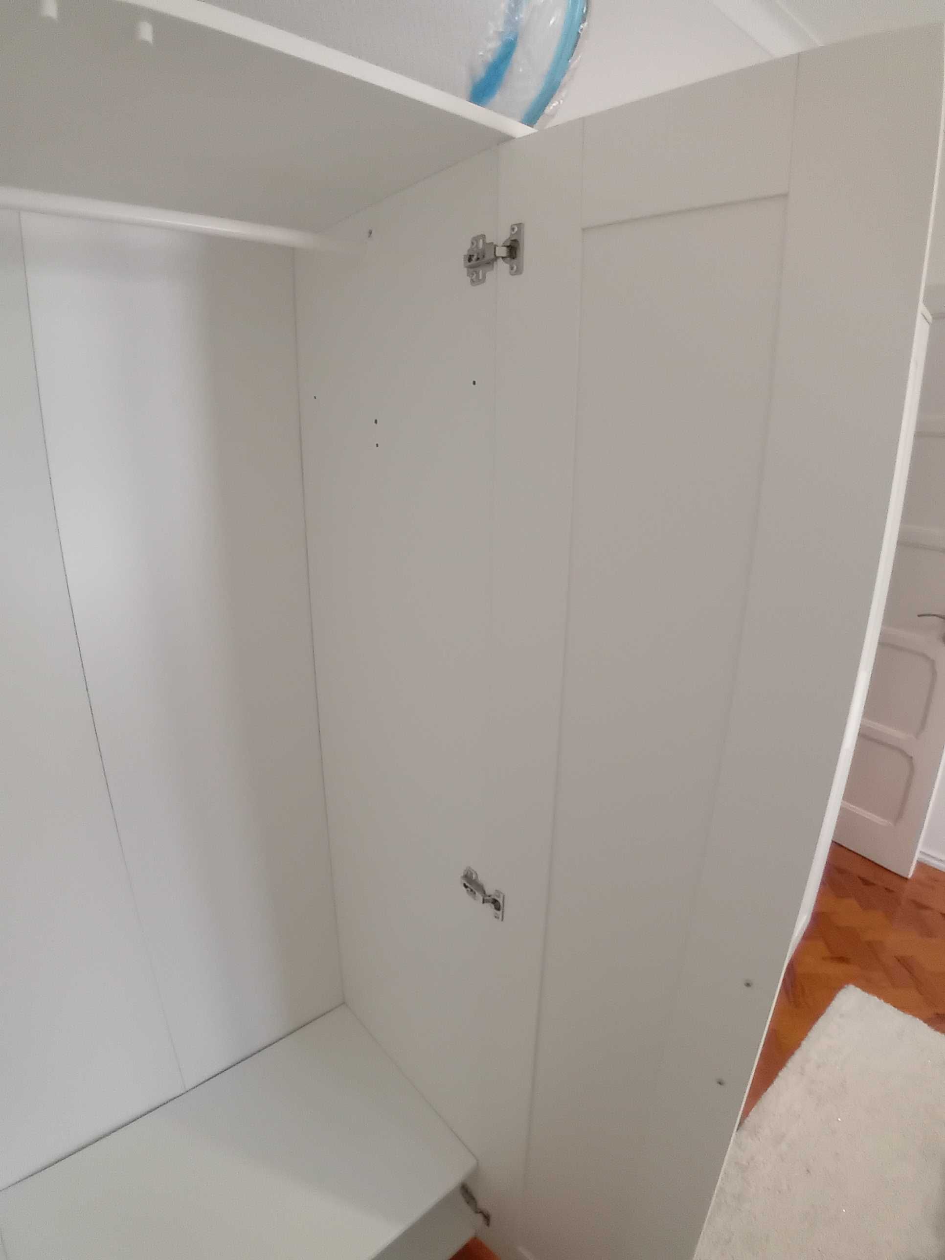 BRIMNES Roupeiro c/3 portas, branco, 117x190 cm