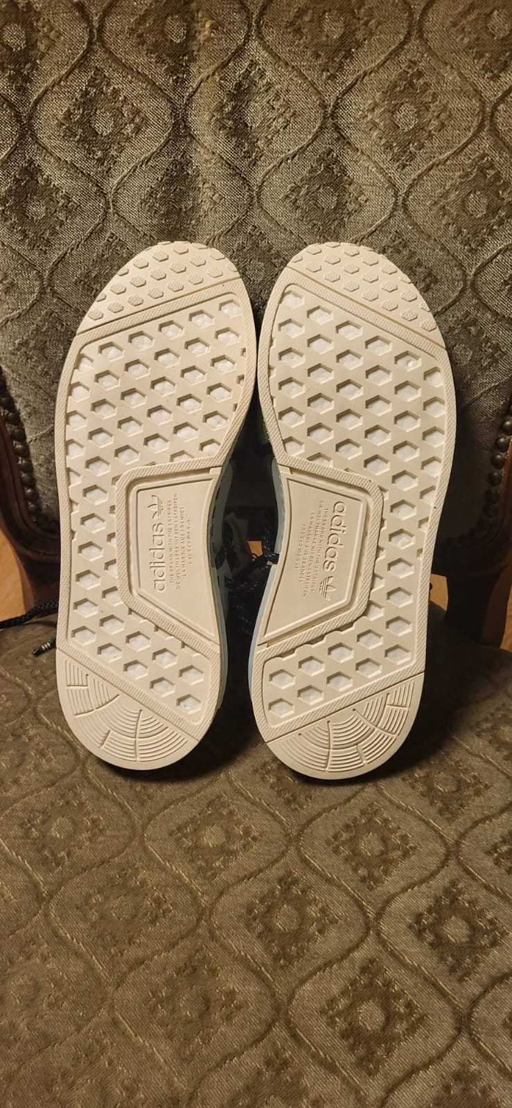 Buty Adidas x Pharrell Williams nmd hubbc eur 42 2/3 CM 27