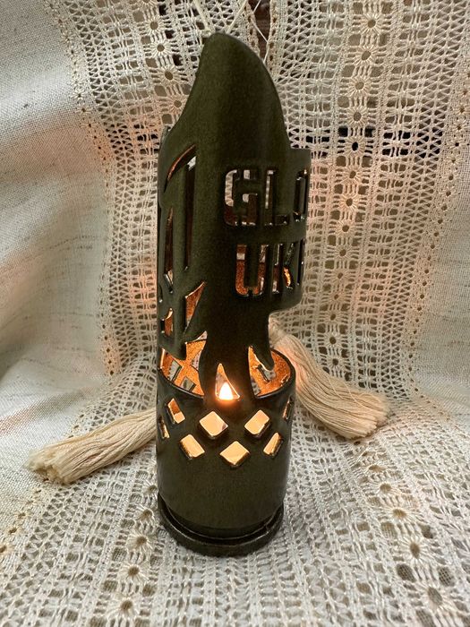 Військові сувеніри. Підсвічники.