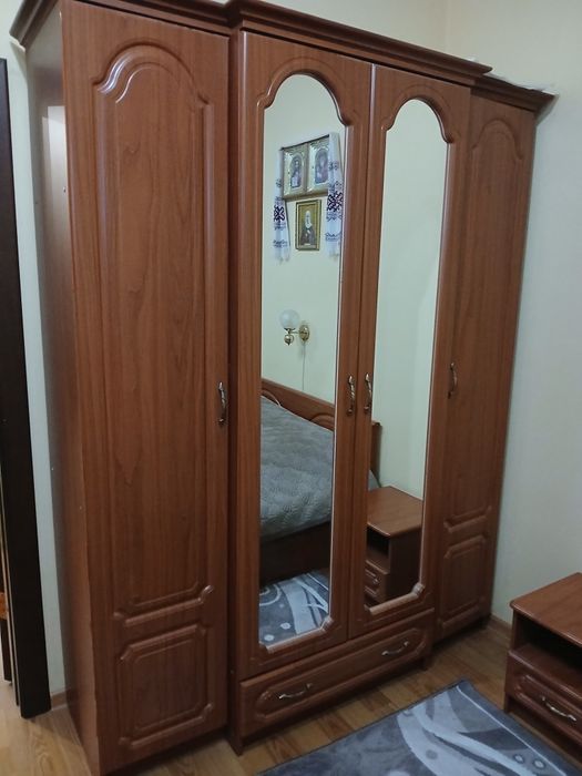 Продам медлі у спальню