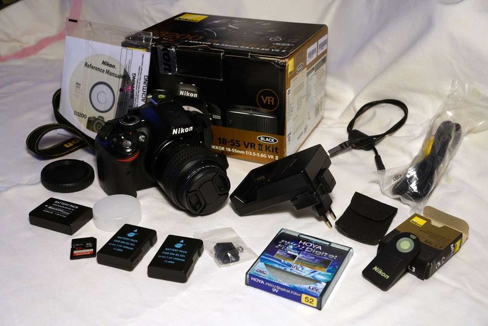 Nikon D3200 (24 Mp) + NIKKOR 18-55mm 3.5-5.6 G VR II + acessórios