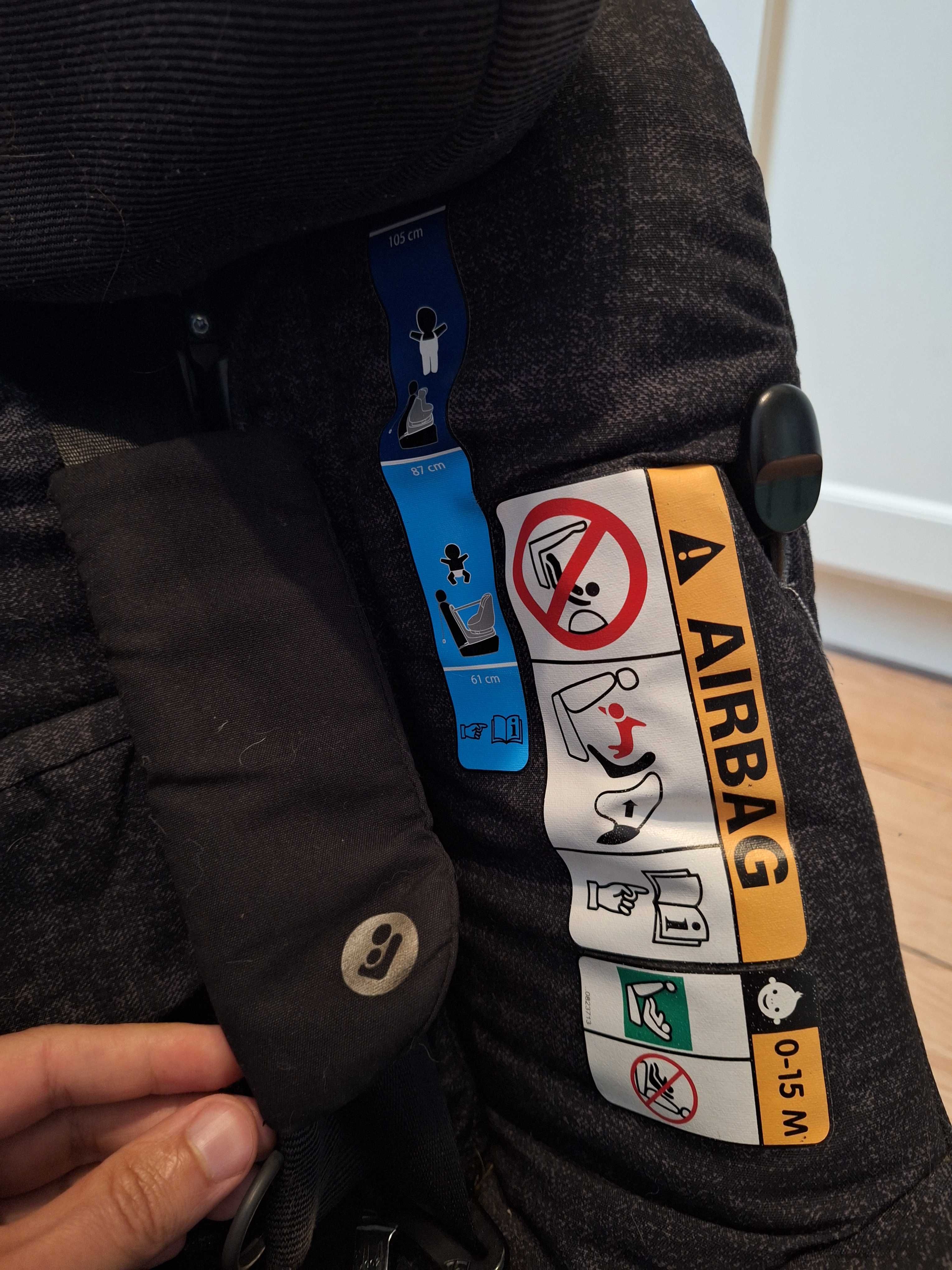 Fotelik Maxi Cosi AxissFix