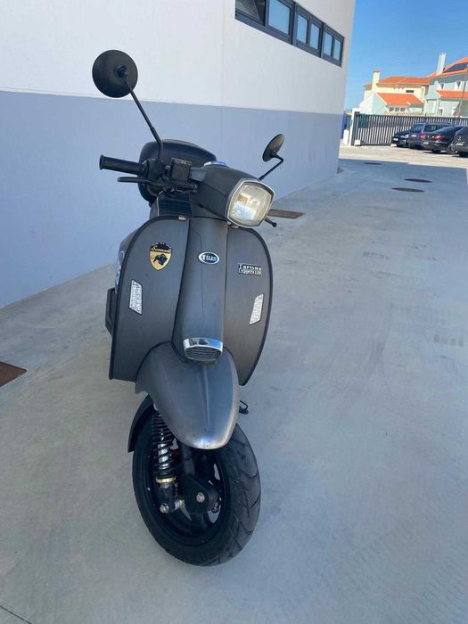Mota Scooter 125cc - Estilo Retro