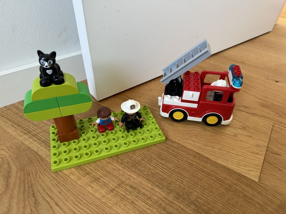 LEGO Duplo 10901 + płytka i dodatkowy strażak