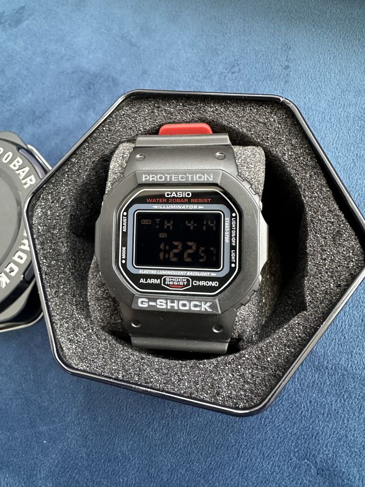 Мужские часы Casio G-Shock DW-5600HR-1DR