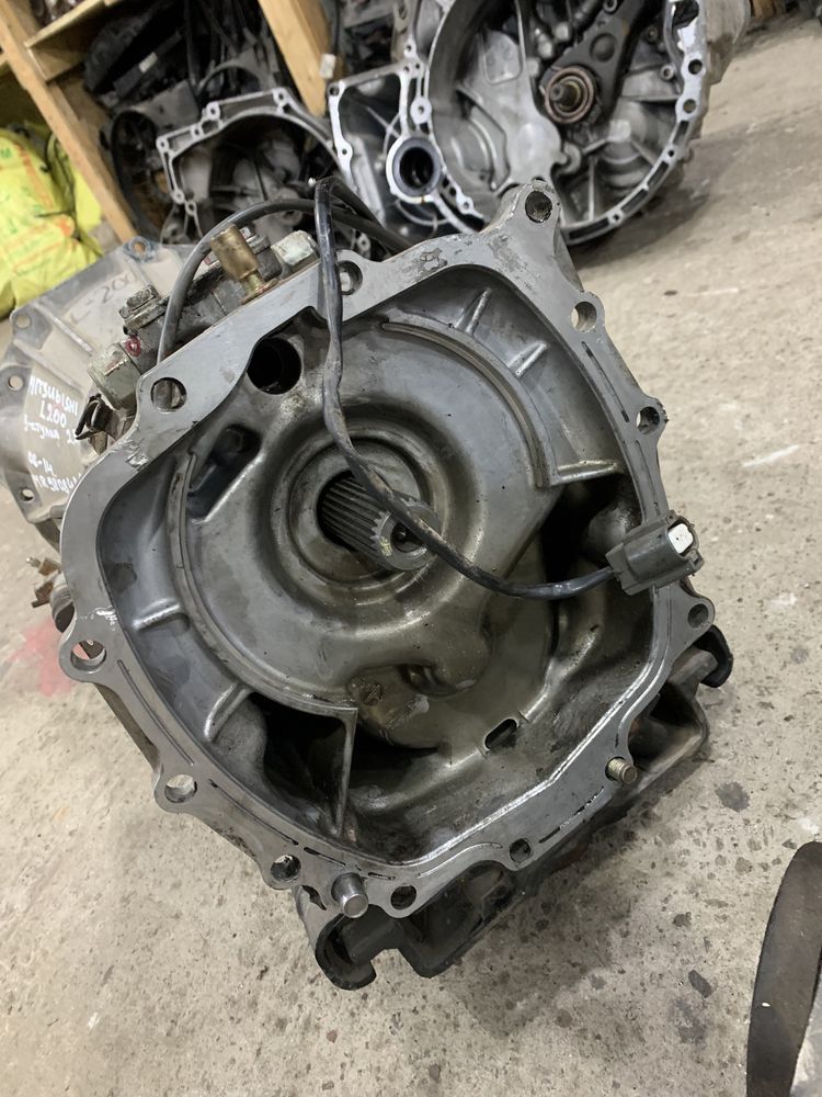 Коробка передач Mitsubishi L200, 2.5L MR980842B Л200