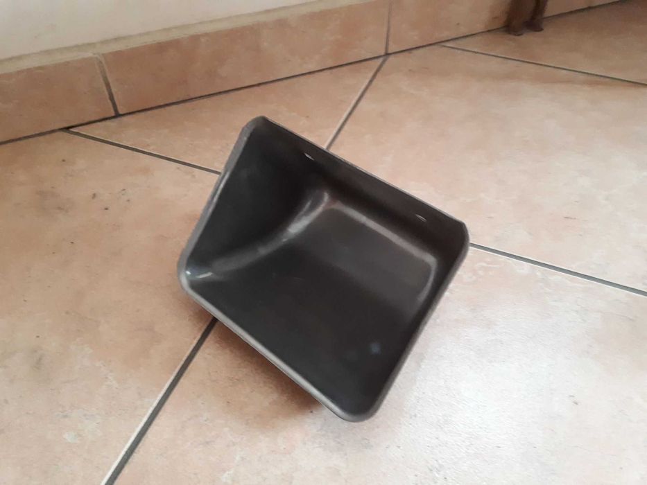 Kubełki pasy czerpaki metalowe kubełki