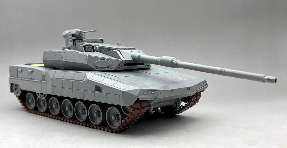 AMUSING HOBBY 35A062 czołg Leopard 2 A-RC 3.0 model