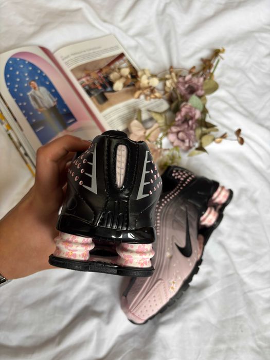 Кросівки Nike Shox R4 Sakura