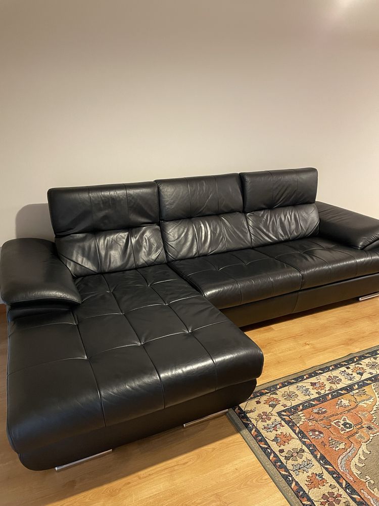 Sofa preto em pele